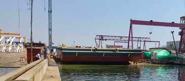 45 m Deck Barge with 15-t/m3 Deck Rating 