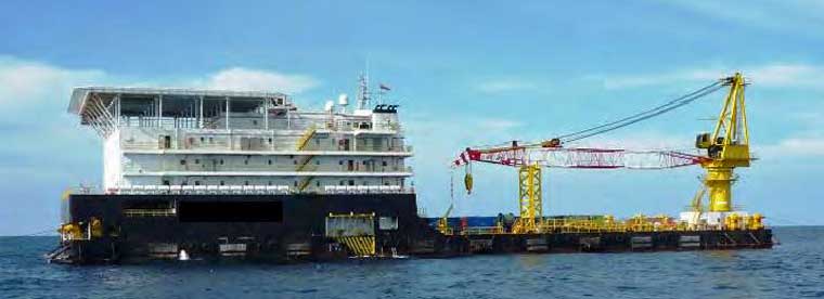 370-man Accommodations/Work/Pipelay Barge