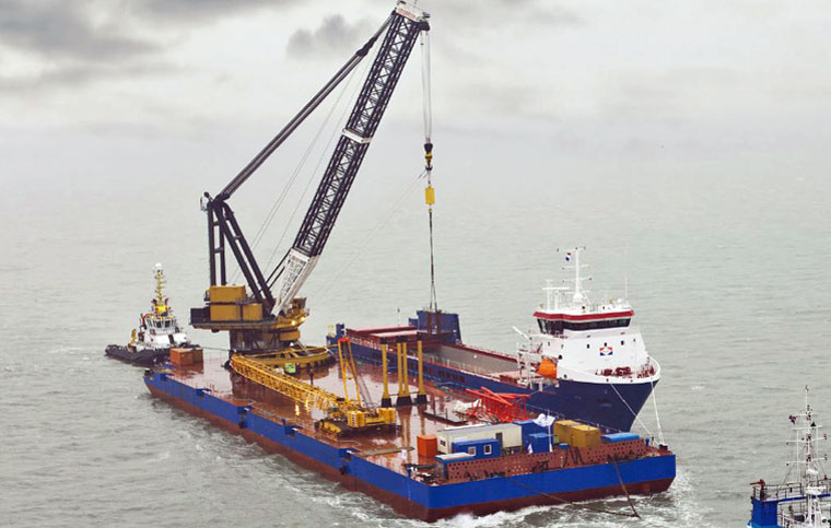 1,400-tonne Floating Revolving Crane