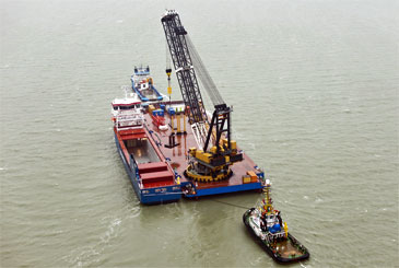 1,400-tonne Floating Revolving Crane