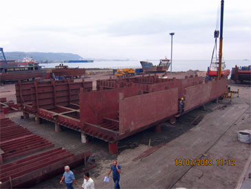 61.5 m Deck Barge with Crane Tracks