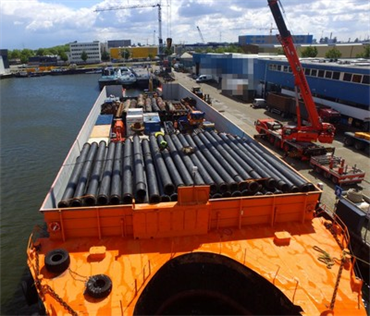 2,400 Tonne Deck Barge 72 m 
