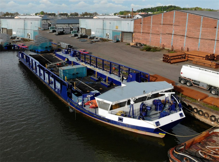 57.8 m Low Air Draft Ro-Ro barge 